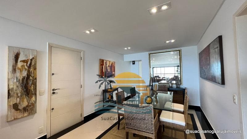 Apartamento à venda no bairro Sorocotuba em Guarujá/SP