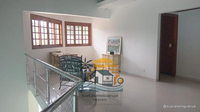 Casa à venda no bairro Acapulco em Guarujá/SP
