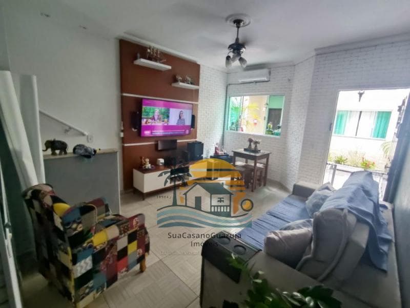 Casa à venda no bairro Jardim Las Palmas em Guarujá/SP