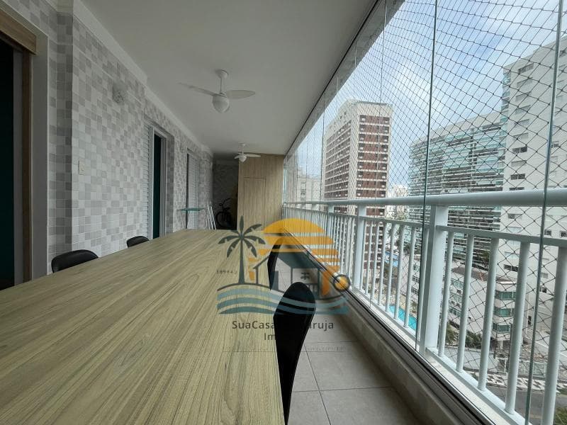 Apartamento à venda no bairro Vila Alzira em Guarujá/SP