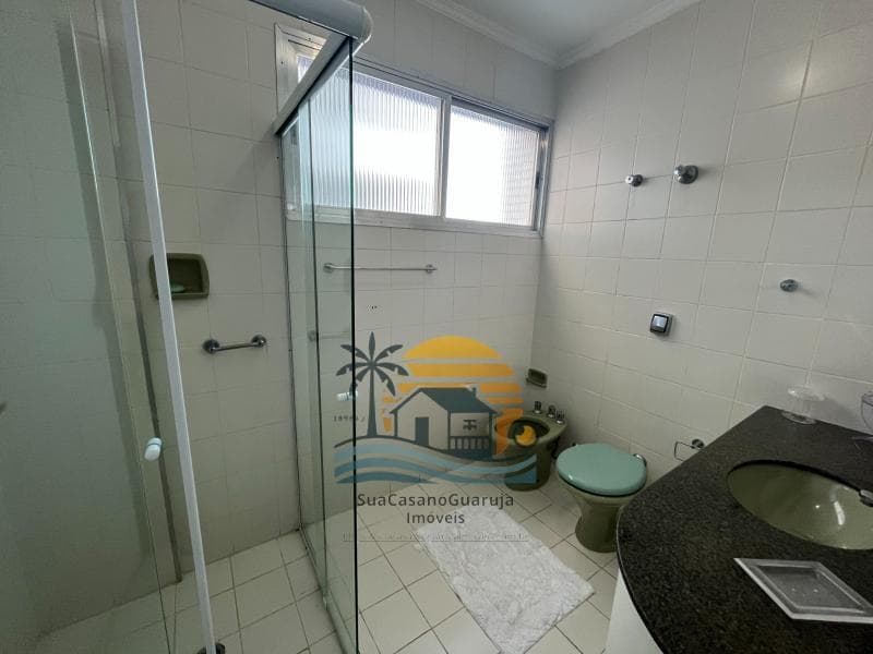 Apartamento para alugar no bairro Pitangueiras em Guarujá/SP