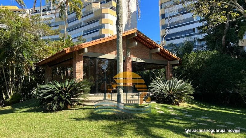 Apartamento venda 3 dormitorios 2 suites 2 vagas condominio sorocotuba Guaruja