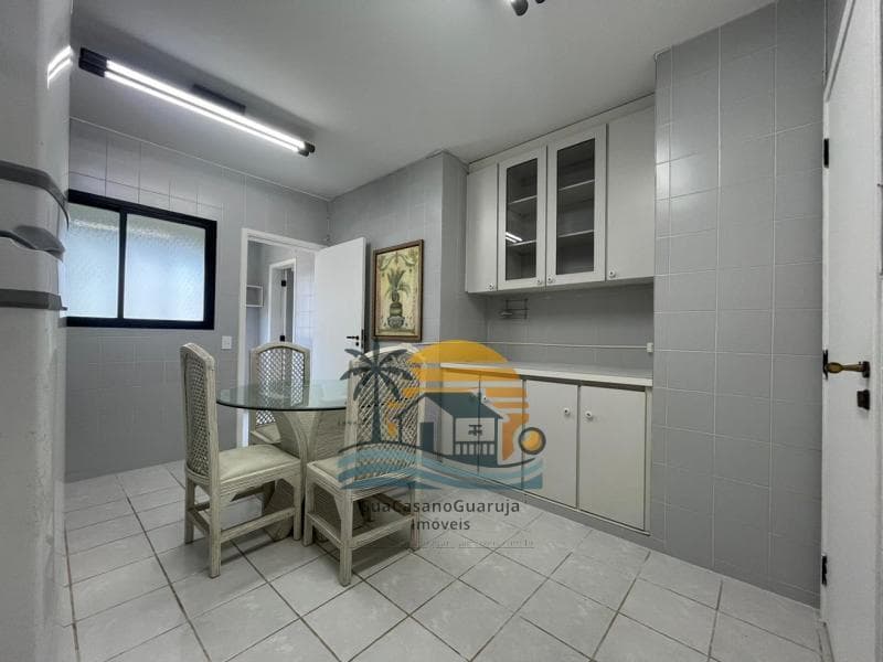 Apartamento para alugar no bairro Barra Funda em Guarujá/SP