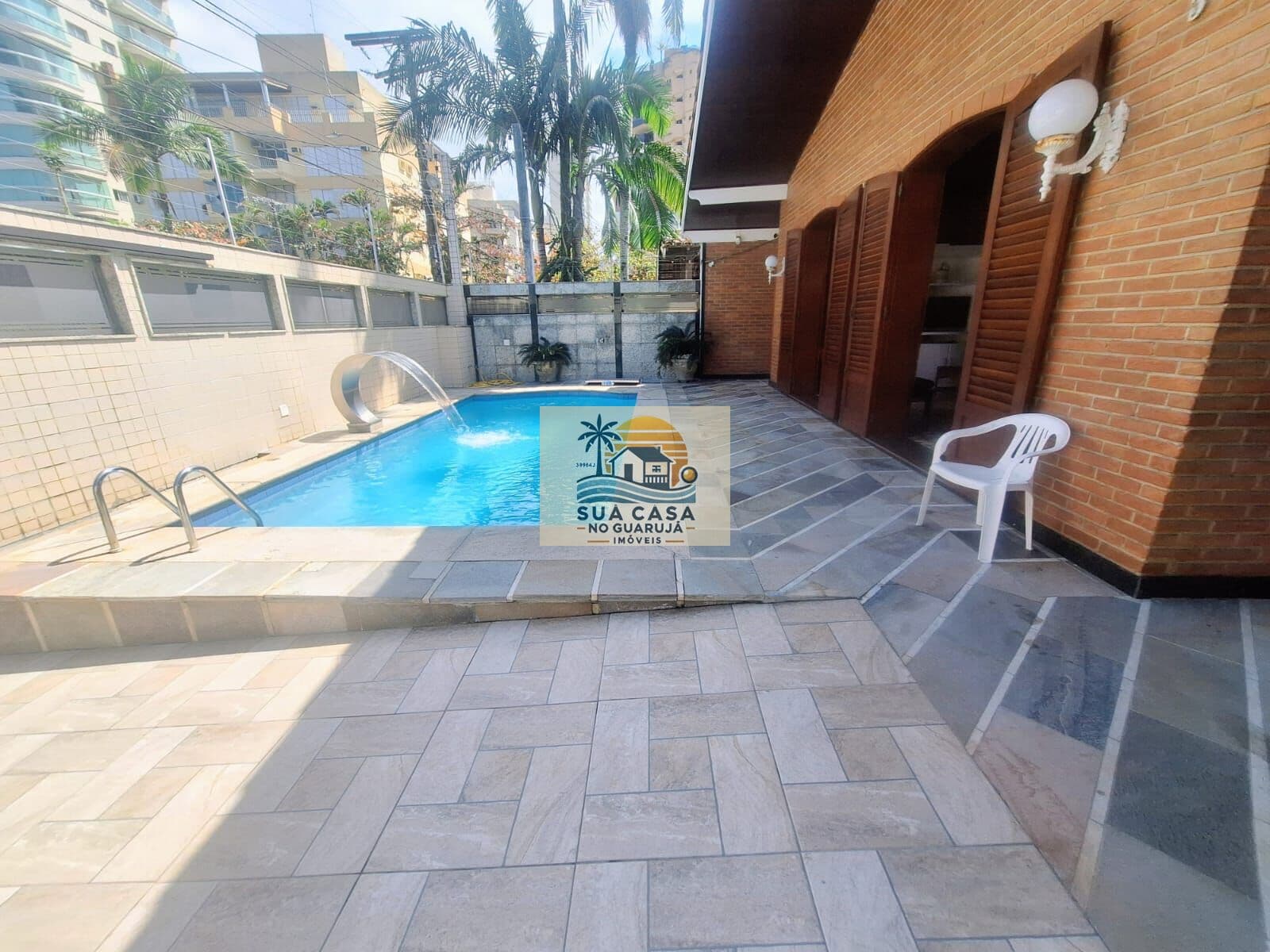 Casa à venda no bairro Enseada - Guarujá/SP