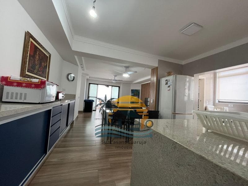Apartamento à venda no bairro Vila Alzira em Guarujá/SP