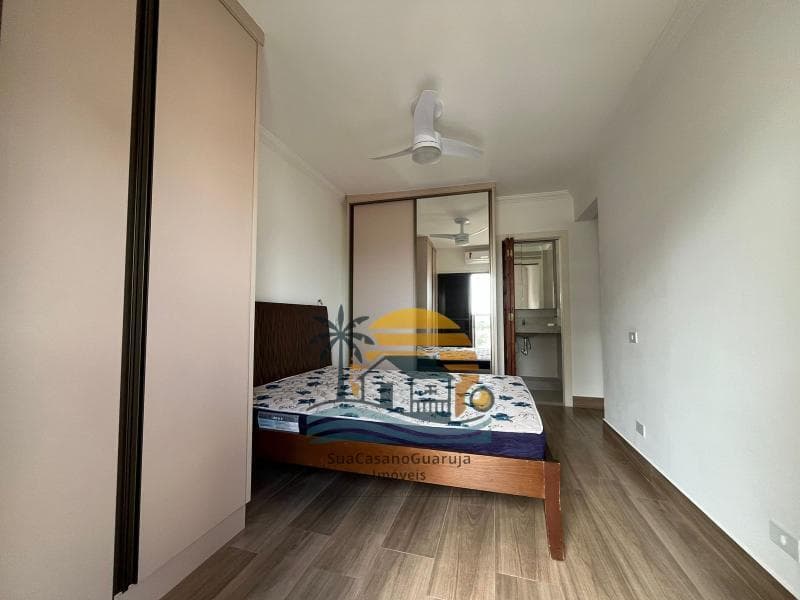 Apartamento à venda no bairro Vila Alzira em Guarujá/SP