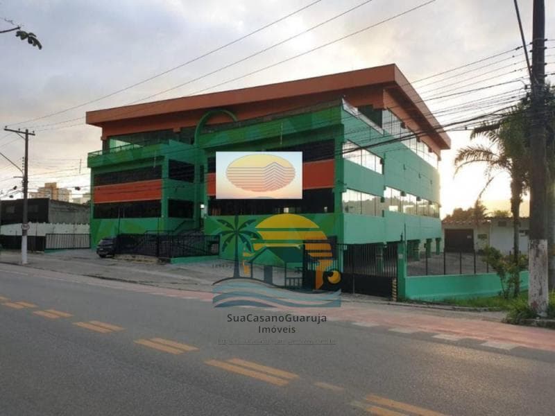 Prédio para alugar no bairro Balneário Praia do Pernambuco em Guarujá/SP