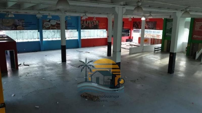 Prédio para alugar no bairro Balneário Praia do Pernambuco em Guarujá/SP