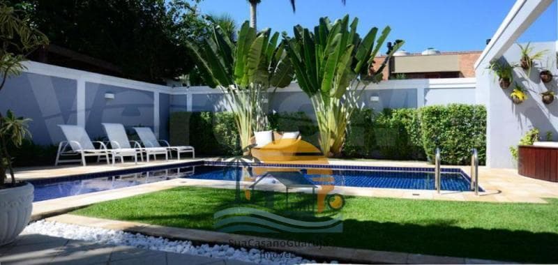 Casa à venda no bairro Jardim Acapulco em Guarujá/SP