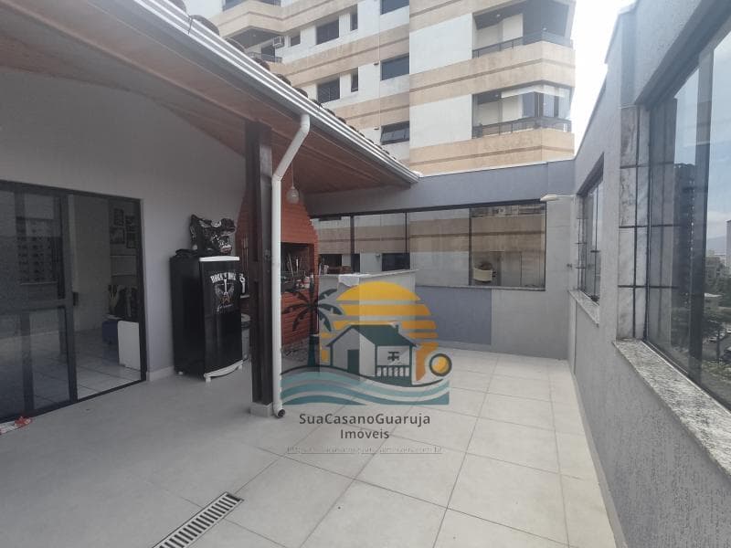 Apartamento à venda no bairro Vila Alzira em Guarujá/SP