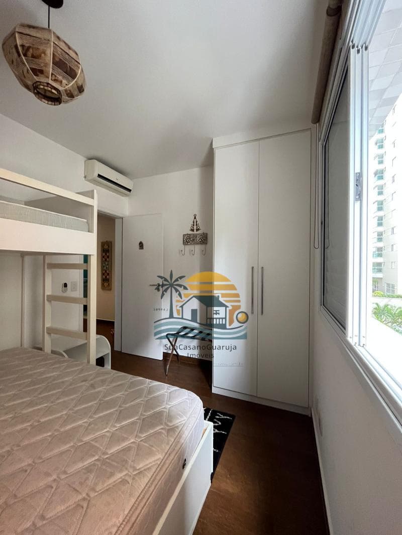 Apartamento à venda no bairro Vila Alzira em Guarujá/SP