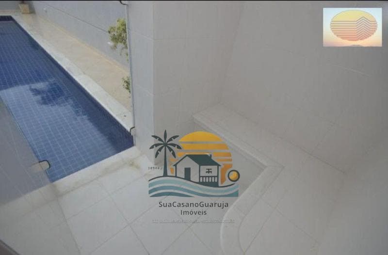 Casa à venda no bairro Acapulco em Guarujá/SP