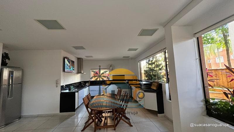 Apartamento à venda no bairro Jardim Tejereba em Guarujá/SP