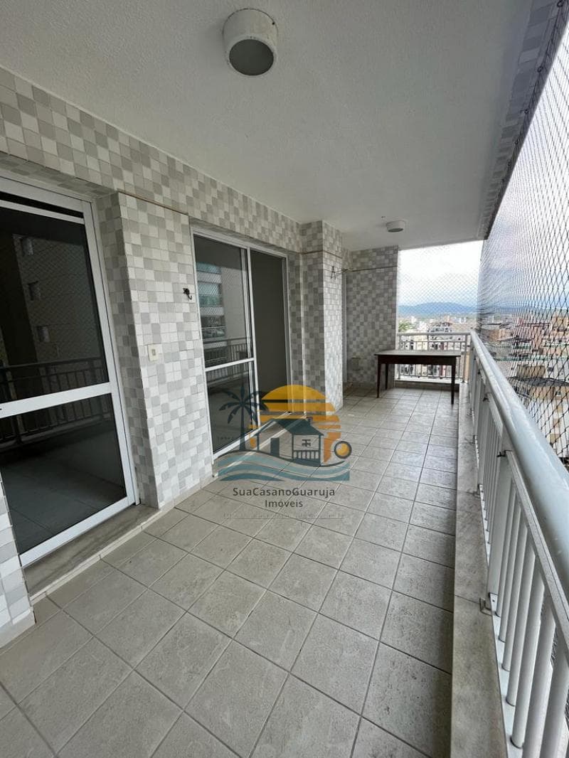 Apartamento à venda no bairro Vila Alzira em Guarujá/SP