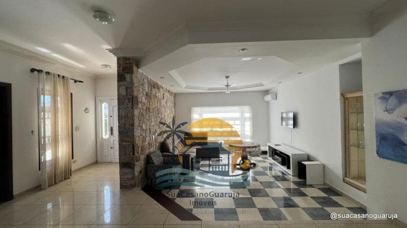 Casa à venda no bairro Jardim Acapulco em Guarujá/SP