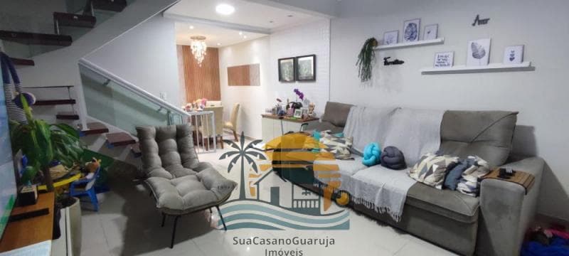 Casa à venda no bairro Astúrias em Guarujá/SP