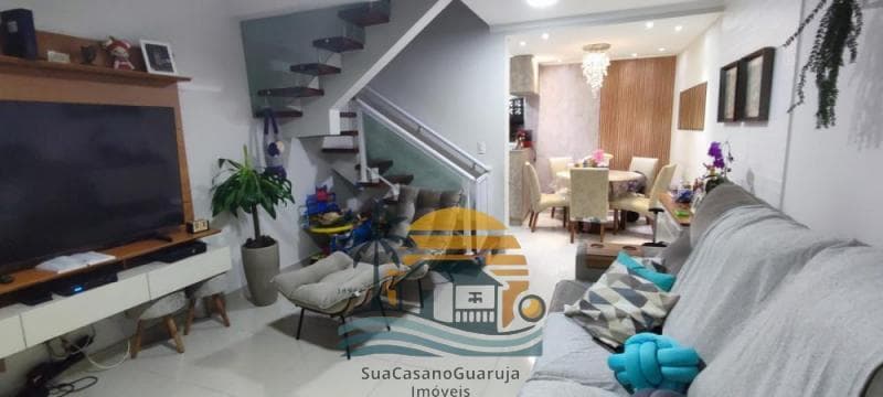 Casa à venda no bairro Astúrias em Guarujá/SP