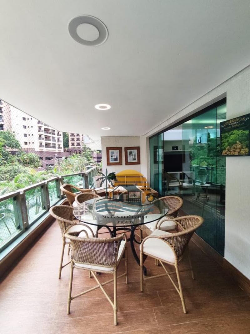Apartamento à venda no bairro Barra Funda em Guarujá/SP