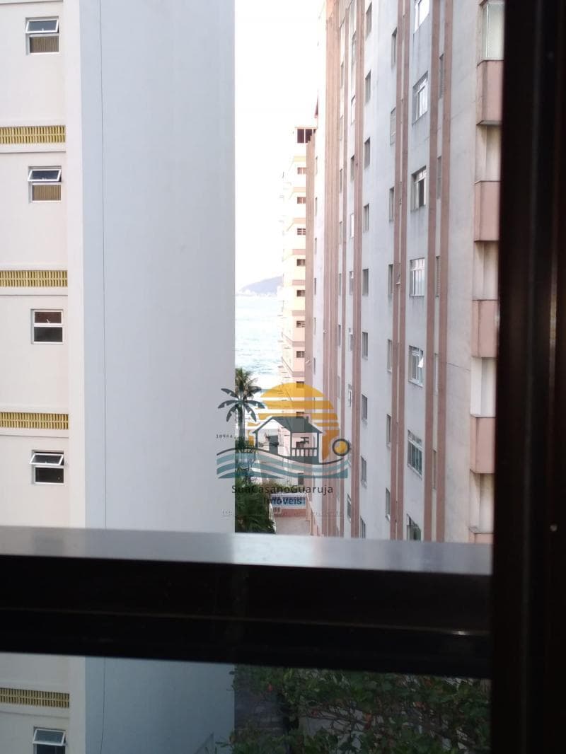 Apartamento à venda no bairro Vila Alzira em Guarujá/SP