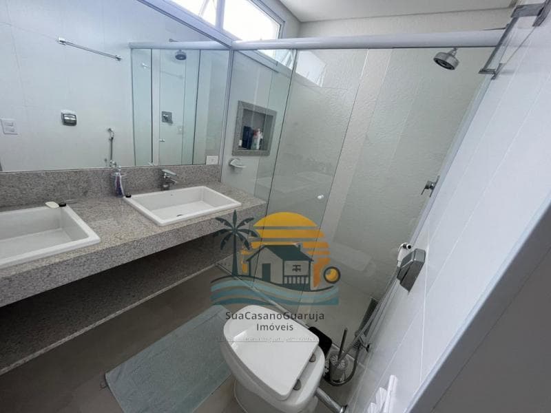 Apartamento para alugar no bairro Jardim Astúrias em Guarujá/SP