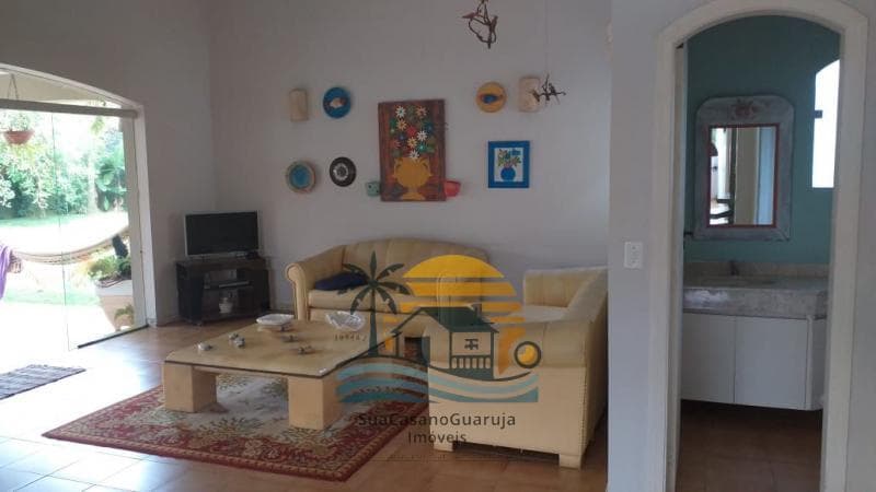 Casa à venda no bairro Acapulco em Guarujá/SP