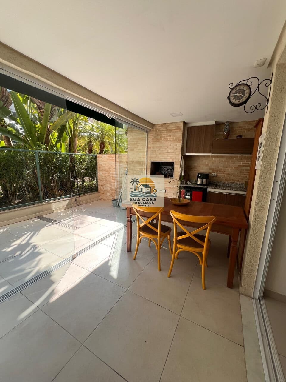 apartamento venda 2 dormitorios 1 suite 2 vagas sacada gourmet enseada guaruja AP201E