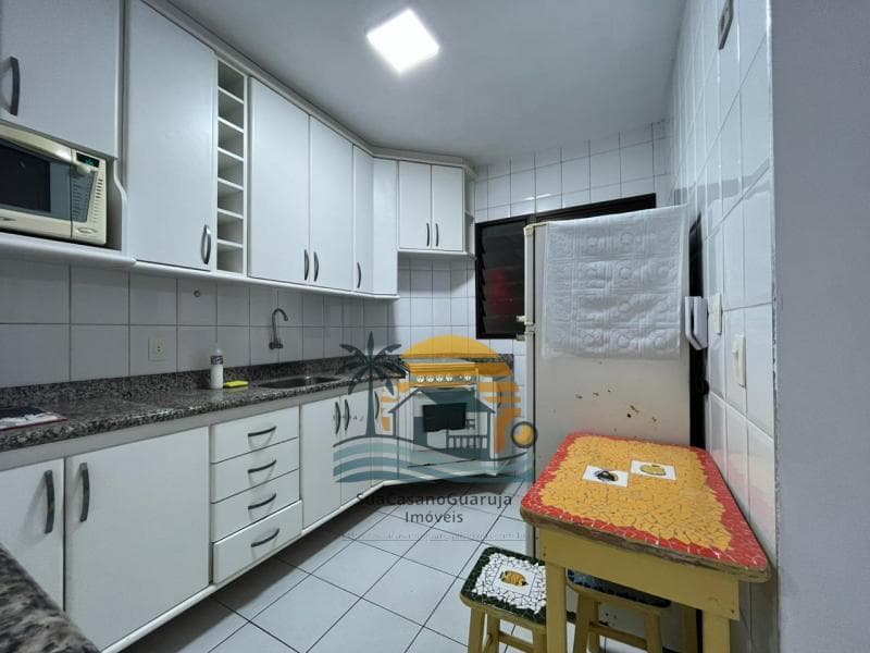 Apartamento para alugar no bairro Pitangueiras em Guarujá/SP