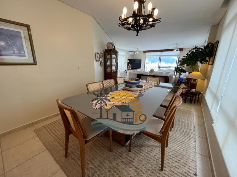 Apartamento para alugar no bairro Pitangueiras em Guarujá/SP