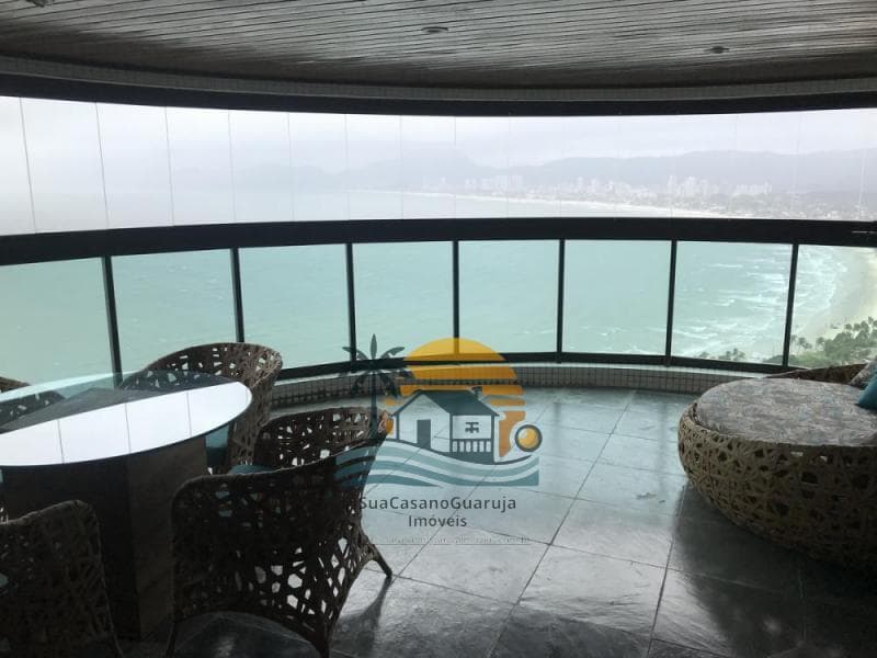 Apartamento à venda no bairro Parque Enseada em Guarujá/SP