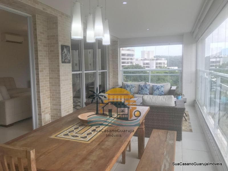 Apartamento à venda no bairro Parque Enseada em Guarujá/SP
