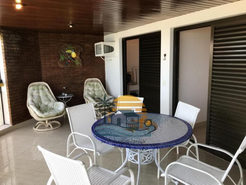 Apartamento à venda no bairro Morro Sorocotuba em Guarujá/SP