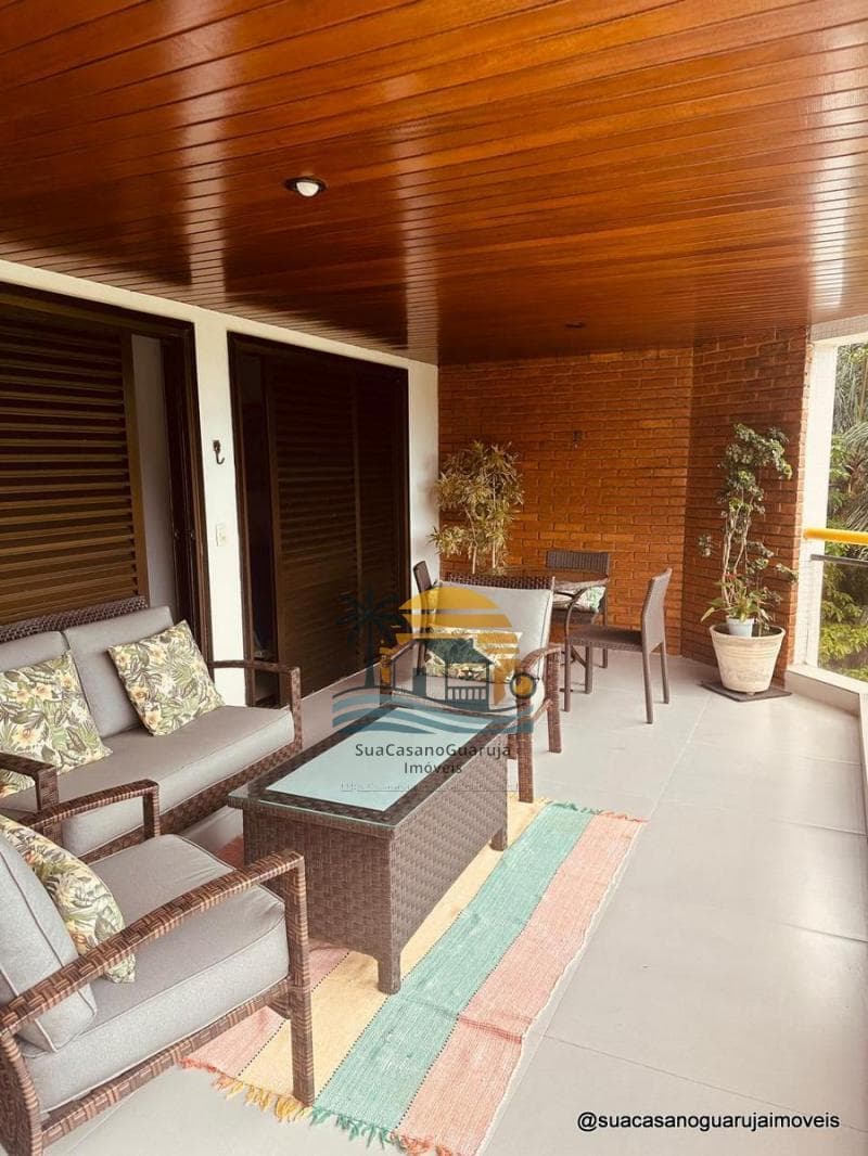 Apartamento à venda no bairro Morro Sorocotuba em Guarujá/SP