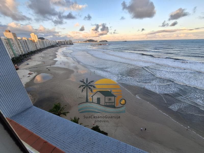 Apartamento à venda no bairro Vila Alzira em Guarujá/SP