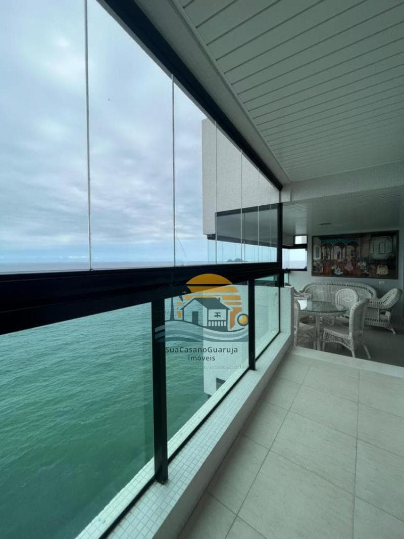 Apartamento para alugar no bairro Pitangueiras em Guarujá/SP