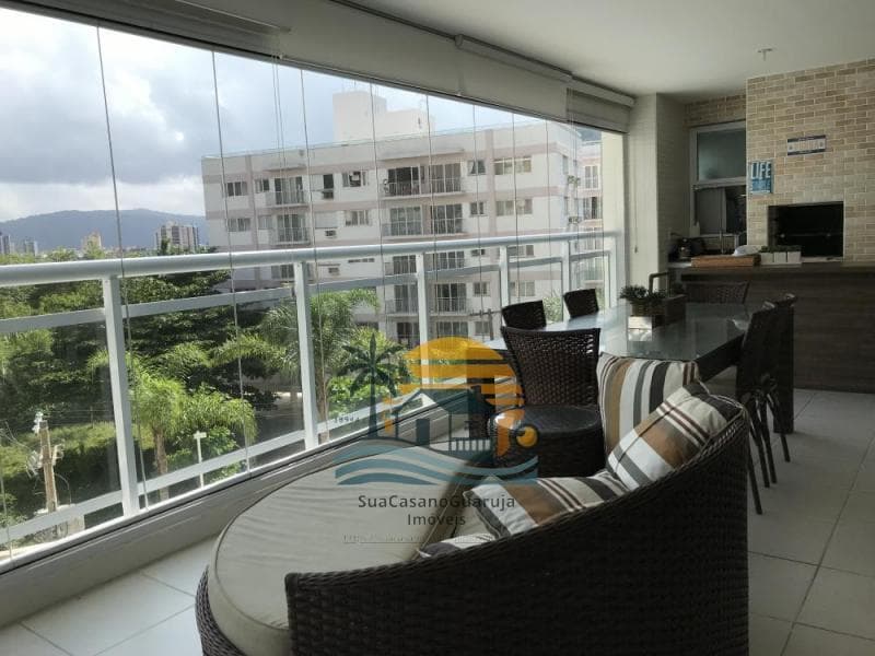 Apartamento à venda no bairro Parque Enseada em Guarujá/SP