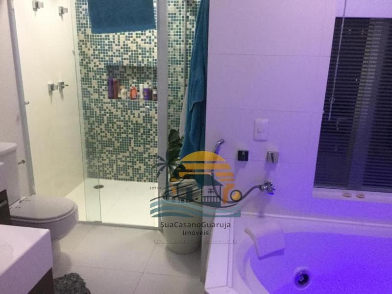 Apartamento à venda no bairro Pitangueiras em Guarujá/SP