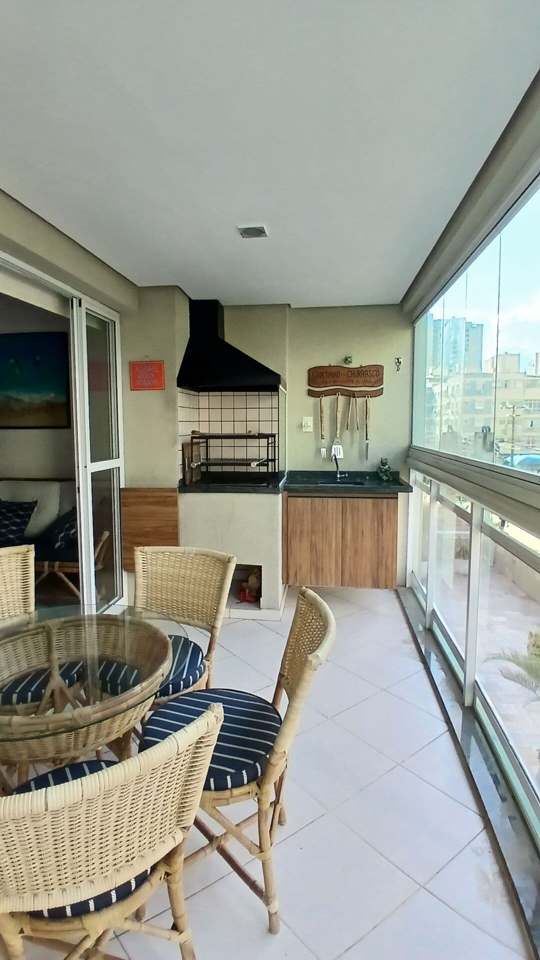 Apartamento venda 3 dormitorios 1 suite 1 vaga com lazer praia da enseada guaruja