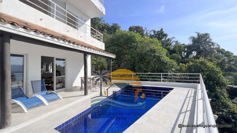 Casa à venda no bairro Peninsula em Guarujá/SP