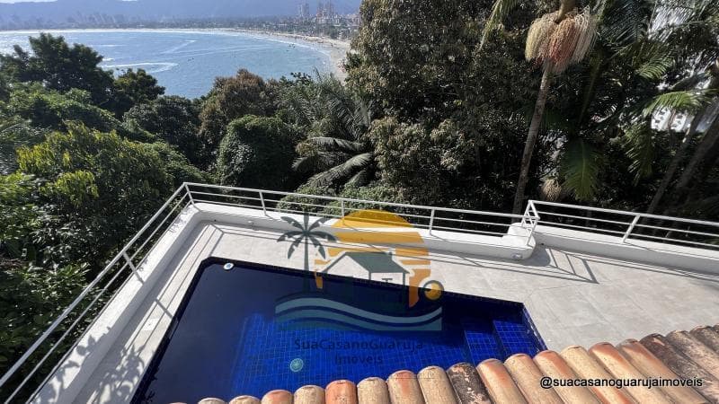 Casa à venda no bairro Peninsula em Guarujá/SP