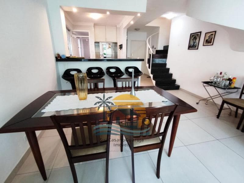 Apartamento à venda no bairro Vila Alzira em Guarujá/SP