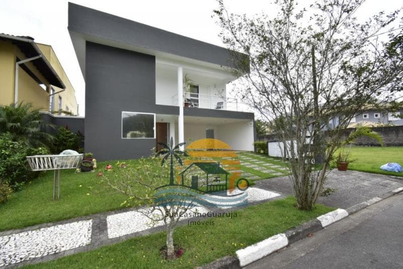 Casa à venda no bairro Enseada em Guarujá/SP