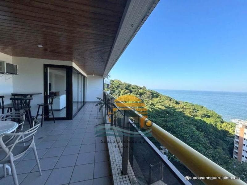 Apartamento à venda no bairro Morro Sorocotuba em Guarujá/SP
