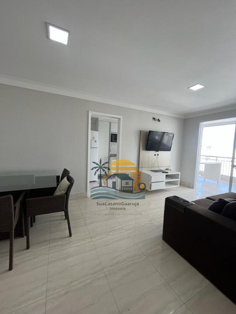 Apartamento à venda no bairro Vila Alzira em Guarujá/SP