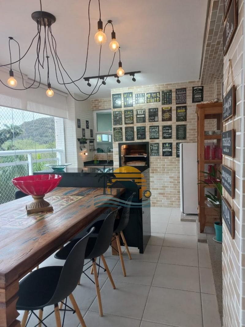 Apartamento à venda no bairro Parque Enseada em Guarujá/SP