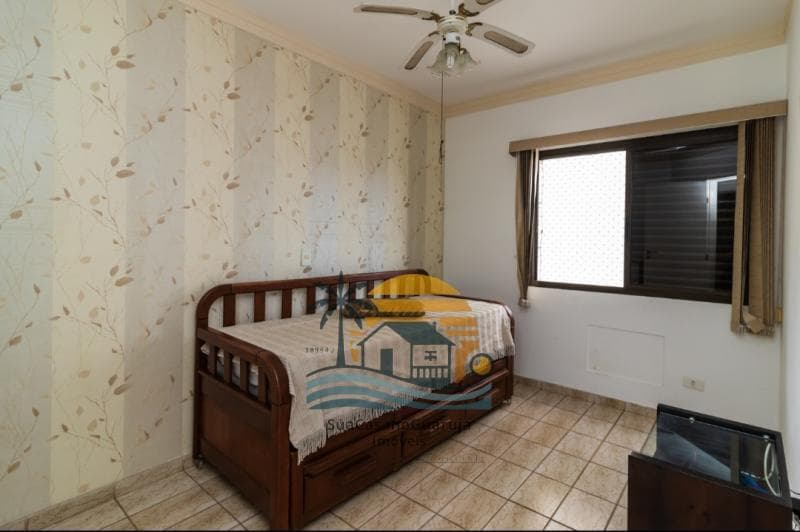 Apartamento à venda no bairro Vila Alzira em Guarujá/SP