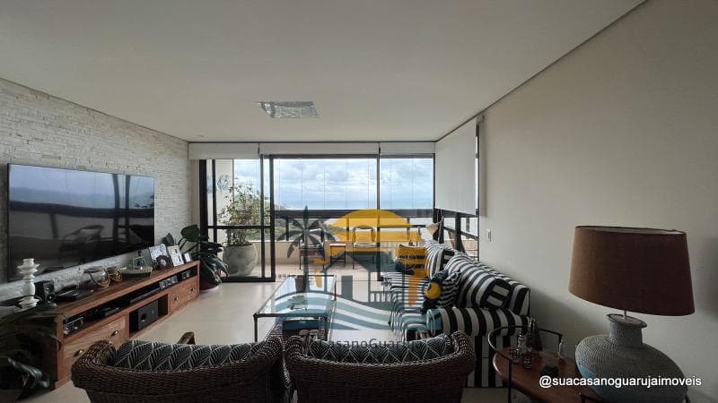 Apartamento à venda no bairro Morro Sorocotuba em Guarujá/SP
