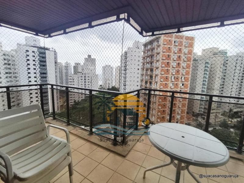 Apartamento à venda no bairro Pitangueiras em Guarujá/SP