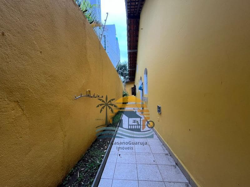Casa para alugar no bairro Jardim Centenário em Guarujá/SP