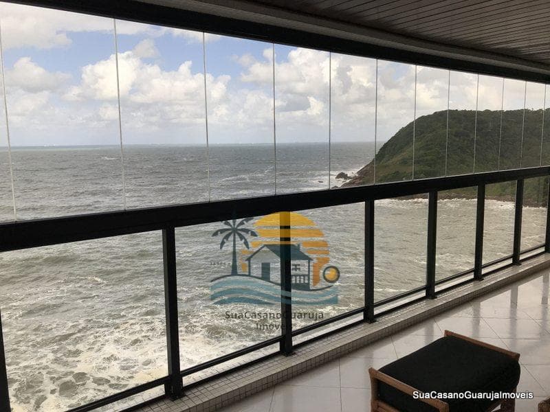 Apartamento à venda no bairro Parque Enseada em Guarujá/SP