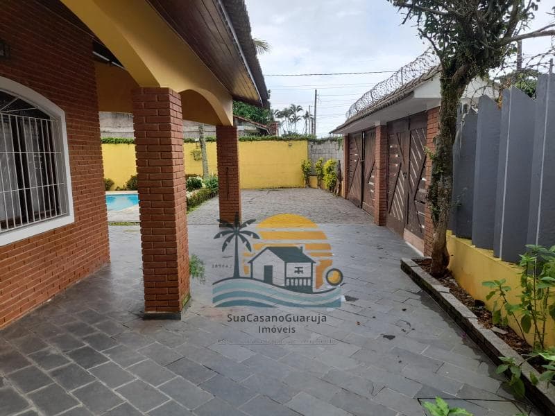 Casa à venda no bairro Centro em Itanhaém/SP